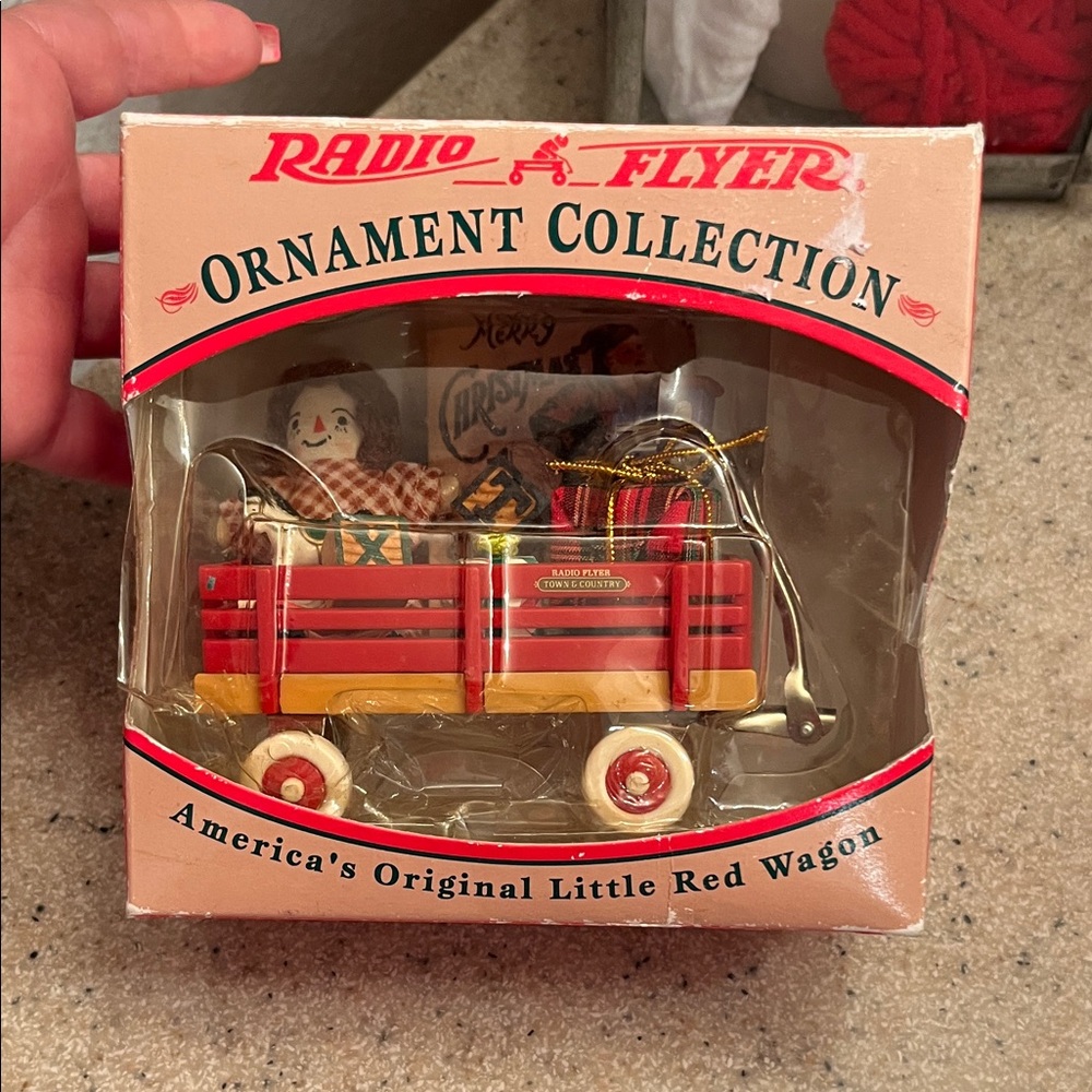 Radio Flyer Vintage Classic Red Ornament Wagon Model 102